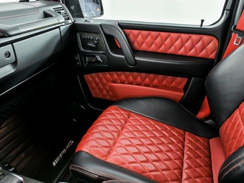Used 2017 Mercedes-Benz G 63 AMG 4MATIC image 34