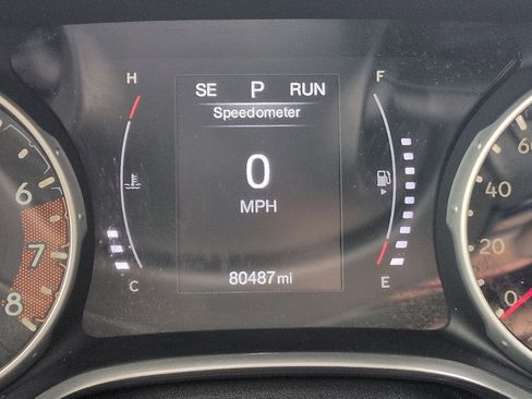 Used 2018 Jeep Compass Latitude w/ Cold Weather Group image 23