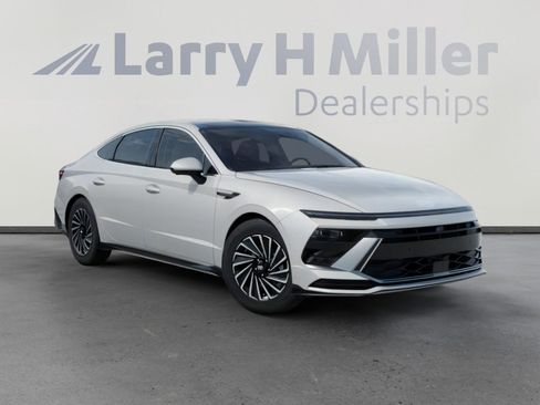 New 2026 Hyundai Sonata Limited image 2