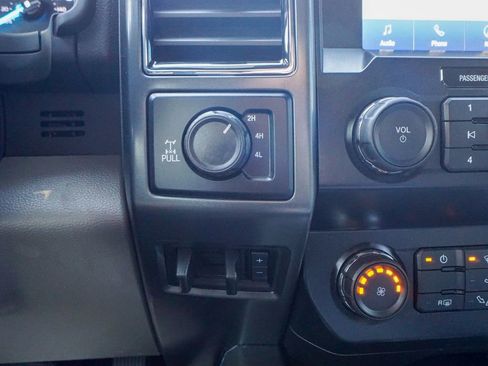 Used 2022 Ford F250 XLT w/ Black Appearance Package image 25