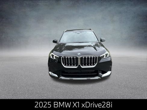 Certified 2025 BMW X1 xDrive28i w/ Convenience Package AWD/4WD image 3