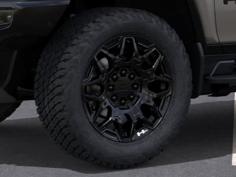 New 2026 GMC Hummer EV 4x4 Crew Cab w/ LPO, Dark Essentials Package image 9
