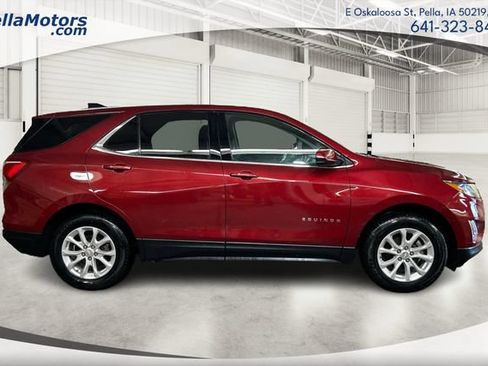 Used 2018 Chevrolet Equinox LT AWD/4WD image 2