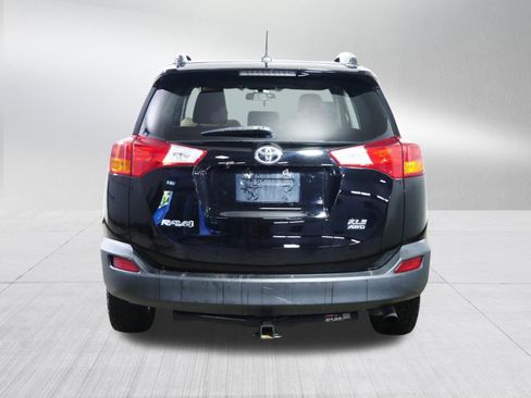 Used 2015 Toyota RAV4 XLE AWD/4WD image 6