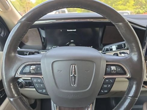 Used 2018 Lincoln Navigator Reserve w/ Technology Package AWD/4WD image 15