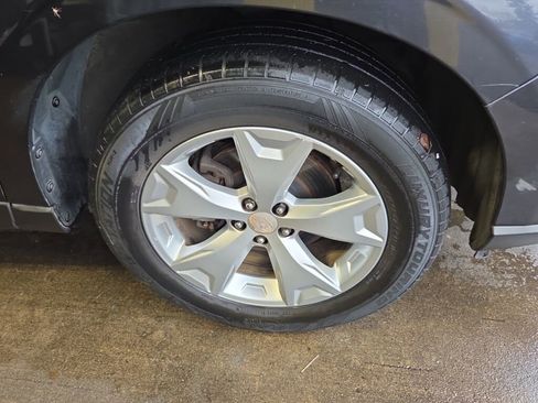 Used 2015 Subaru Forester 2.5i Premium image 12