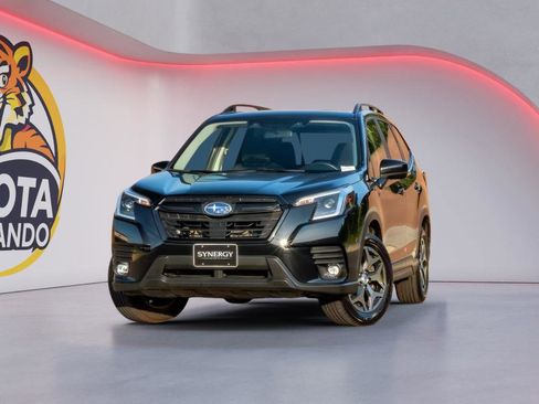 Used 2024 Subaru Forester Premium AWD/4WD image 1