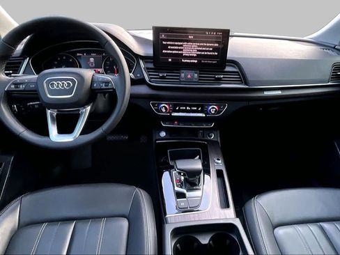 Used 2023 Audi Q5 2.0T Premium w/ Convenience Package AWD/4WD image 15