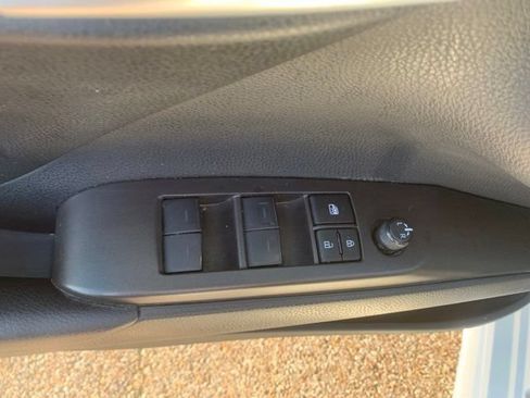 Used 2024 Toyota Camry SE FWD image 12