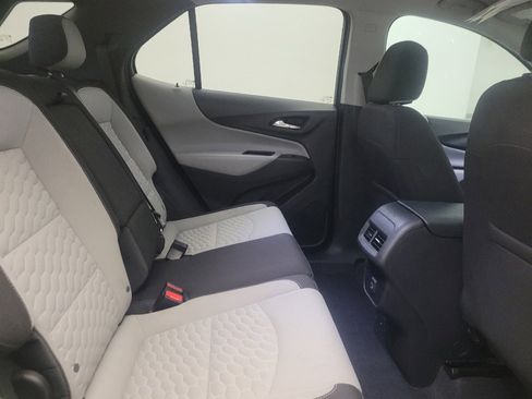 Used 2021 Chevrolet Equinox LS w/ LPO, Cargo Package FWD image 19