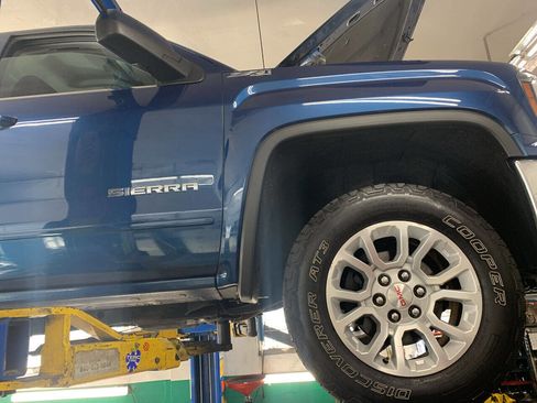 Used 2016 GMC Sierra 1500 SLE w/ SLE Value Package image 14