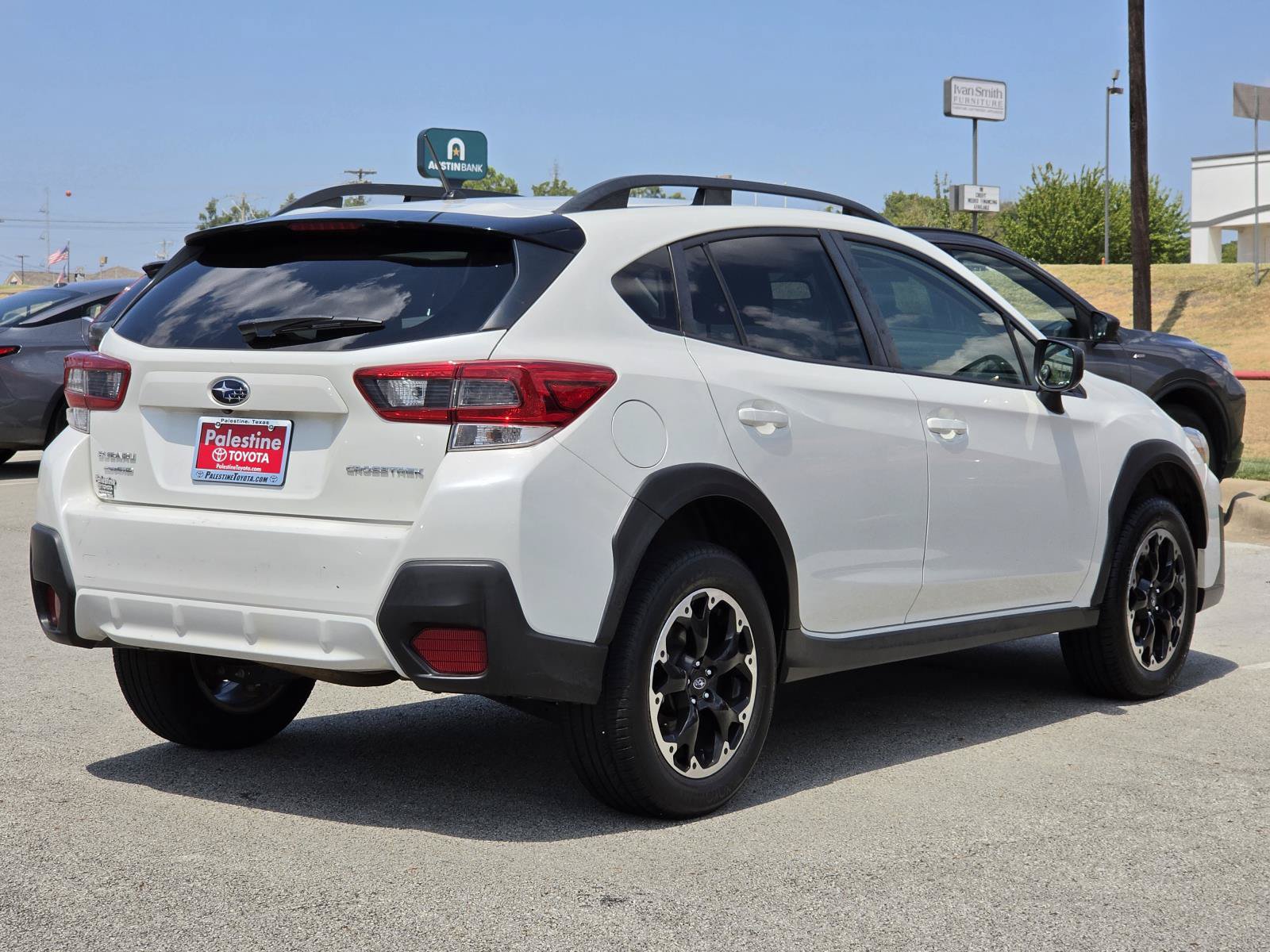 Used 2023 Subaru Crosstrek 2.0i AWD/4WD image 4