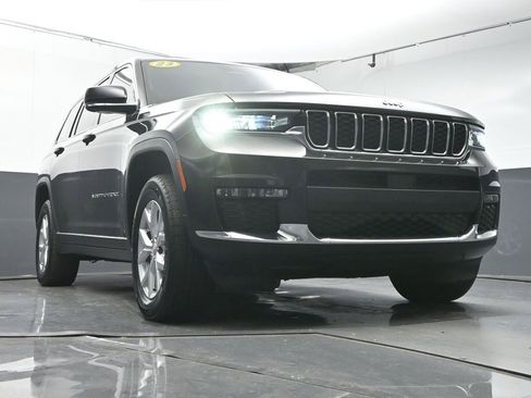 Used 2023 Jeep Grand Cherokee L Limited image 34