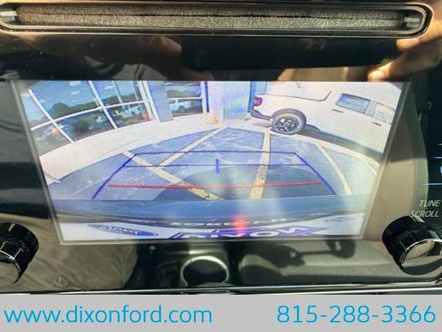 Used 2018 Toyota Corolla LE FWD image 11