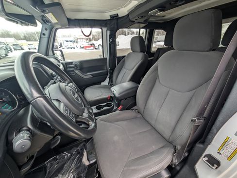 Used 2017 Jeep Wrangler Unlimited Sport w/ Quick Order Package 24S image 13