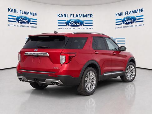 Used 2021 Ford Explorer King Ranch w/ Premium Technology Package AWD/4WD image 3