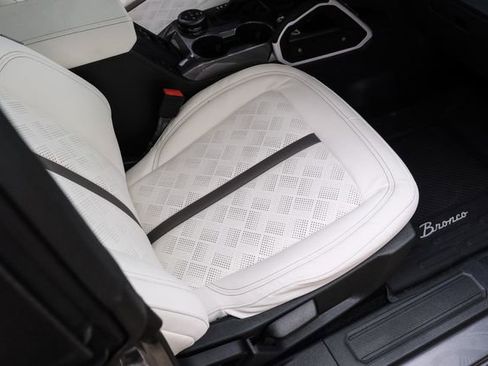 Used 2025 Ford Bronco Heritage Edition image 74