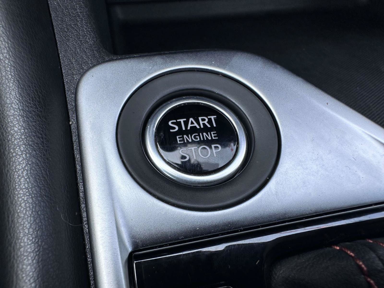 Used 2023 Nissan Sentra SR w/ SR Premium Package FWD image 26