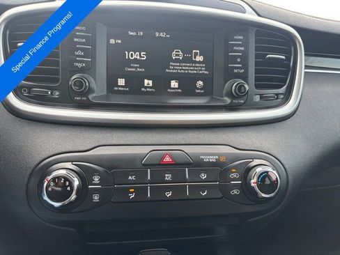 Used 2020 Kia Sorento LX image 20