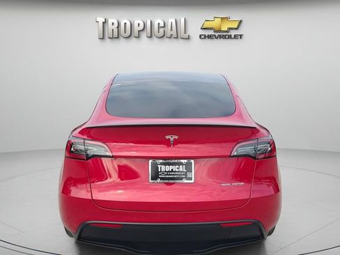 Used 2022 Tesla Model Y Performance AWD/4WD image 4
