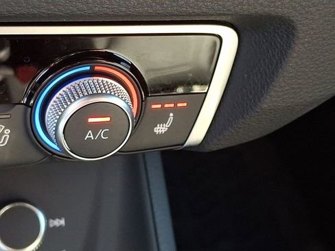 Used 2022 Audi Q3 2.0T Premium Plus w/ Premium Plus Package image 25