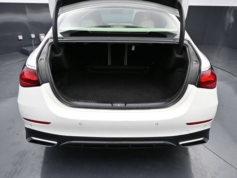 Used 2025 Mercedes-Benz E 450 4MATIC Sedan image 11