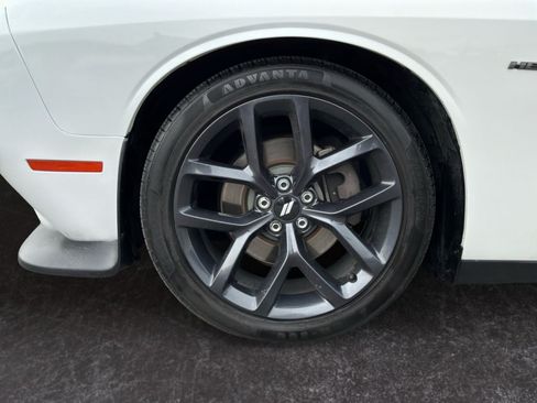 Used 2019 Dodge Challenger R/T w/ Blacktop Package RWD image 9