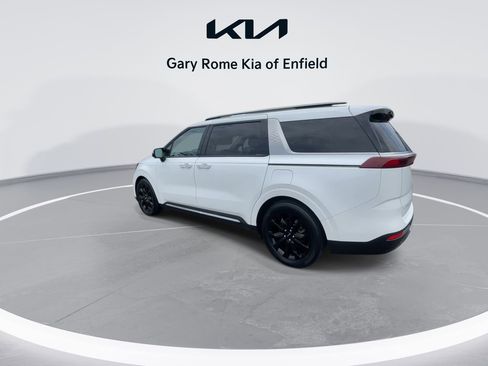 Used 2024 Kia Carnival SX Prestige image 6