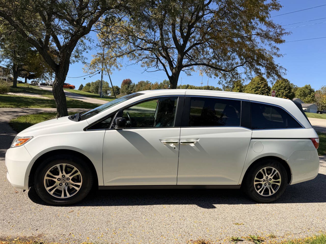 Used 2012 Honda Odyssey EX-L image 2