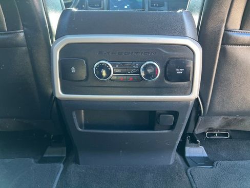 Certified 2022 Ford Expedition Limited image 37