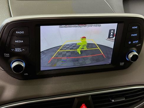 Used 2019 Hyundai Santa Fe SEL FWD image 5
