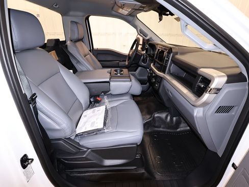 New 2026 Ford F550 4x4 Regular Cab Super Duty image 13