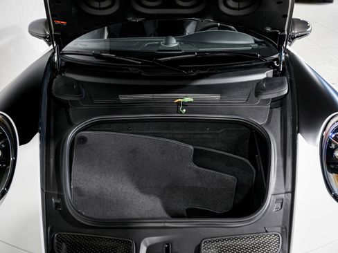 Used 2024 Porsche 911 Dakar image 52