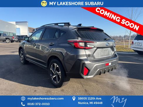 Used 2024 Subaru Crosstrek 2.0i Premium w/ Crosstrek Mirror Package image 6