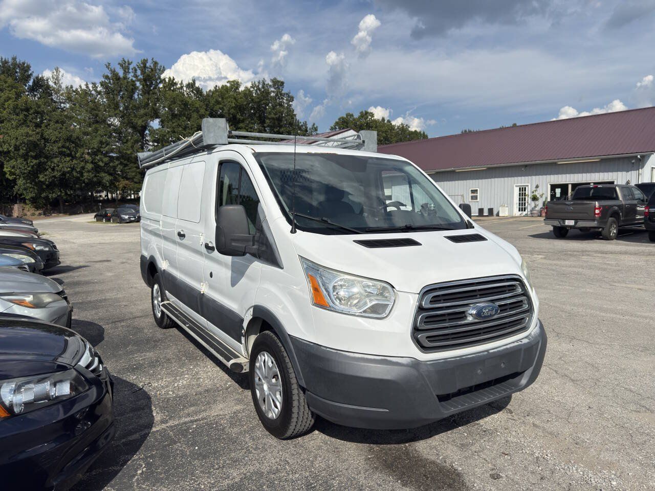 Used 2015 Ford Transit 250 130 Low Roof RWD image 5