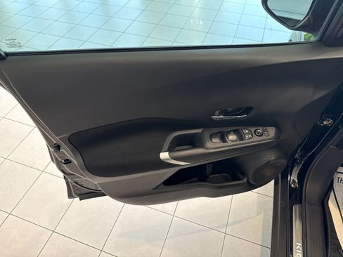 Used 2024 Nissan Kicks SV FWD image 11
