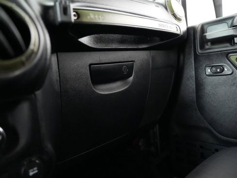 Used 2016 Jeep Wrangler Unlimited Sport AWD/4WD image 41