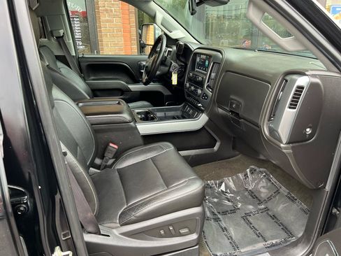 Used 2015 Chevrolet Silverado 2500 LTZ w/ LTZ Plus Package AWD/4WD image 16