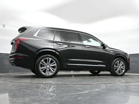 Used 2025 Cadillac XT6 Premium Luxury AWD/4WD image 42