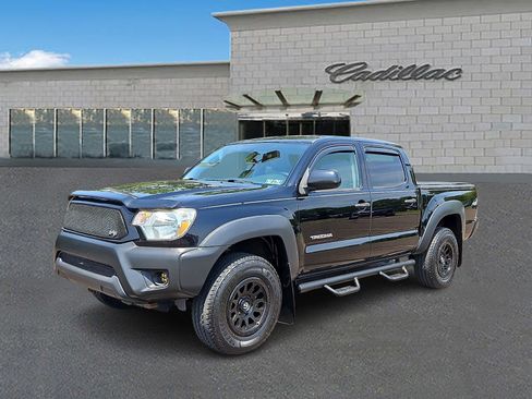 Used 2014 Toyota Tacoma PreRunner w/ Convenience Package RWD image 1