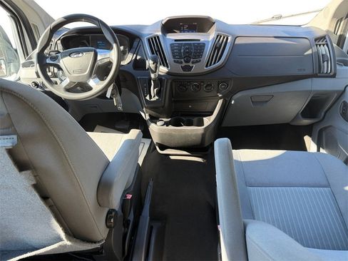 Used 2017 Ford Transit 350 XLT image 10