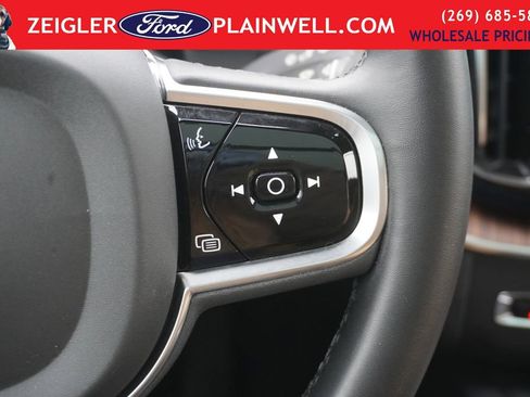 Used 2023 Volvo XC60 B5 Ultimate image 27