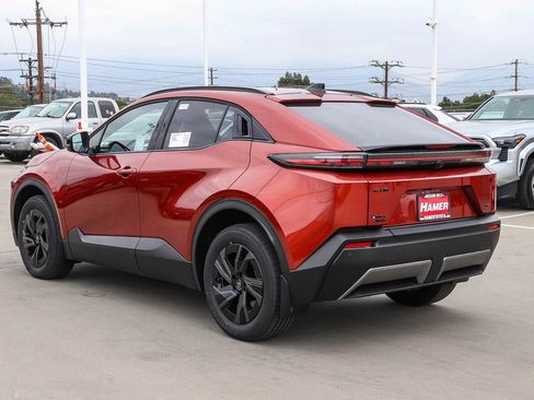 New 2026 Toyota C-HR AWD/4WD image 5