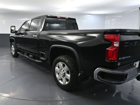 Used 2021 Chevrolet Silverado 2500 LTZ image 9
