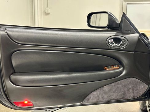 Used 2005 Jaguar XK8 Convertible RWD image 16