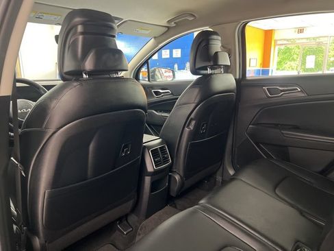 Certified 2023 Kia Sportage EX AWD/4WD image 16