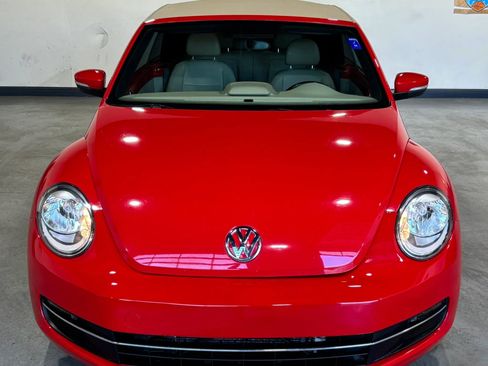 Used 2014 Volkswagen Beetle TDI image 3
