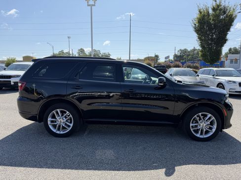 Used 2023 Dodge Durango GT AWD/4WD image 11