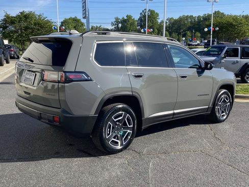 New 2026 Jeep Cherokee Laredo AWD/4WD image 7