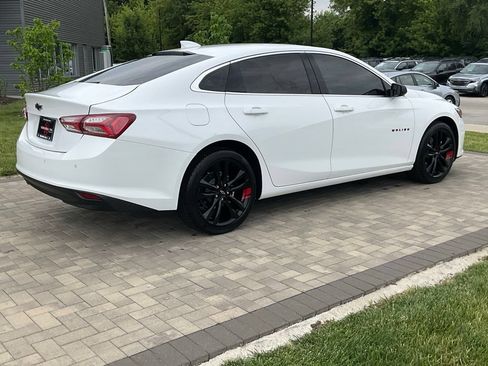 Used 2022 Chevrolet Malibu LT w/ Redline Edition FWD image 5